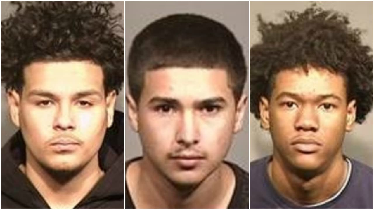 Arrestan a tres estudiantes por saquear dormitorios evacuados durante el incendio en el norte de California