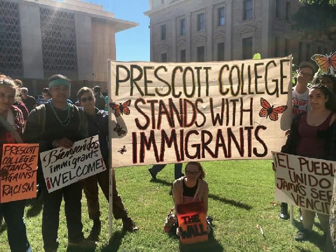 College de Arizona autoriza cuota para financiar becas a indocumentados