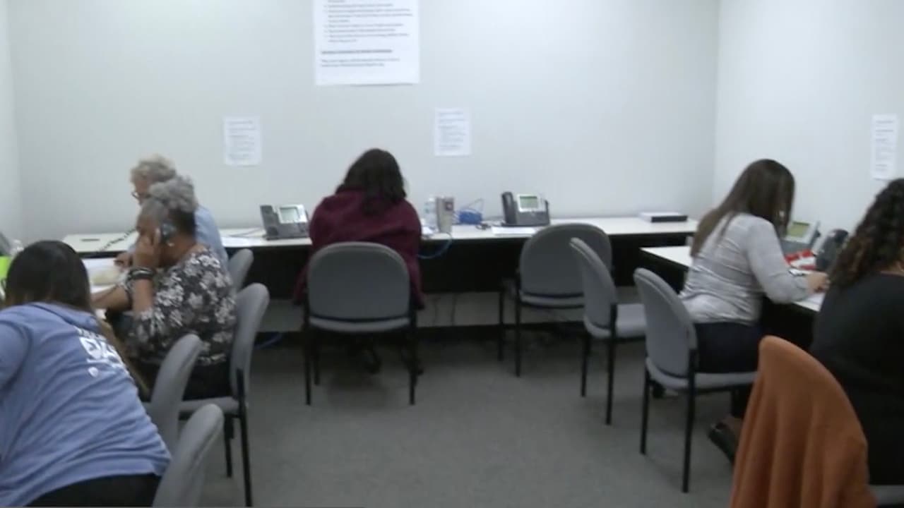 Departamento de Salud de Houston abre centro de llamadas sobre el coronavirus