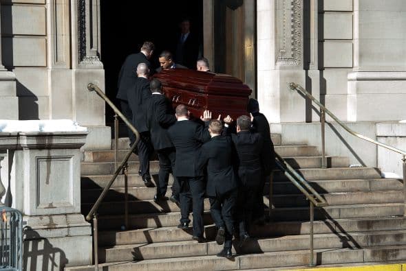 Así dieron el último adiós a Philip. Más videos de Chismes aquí.