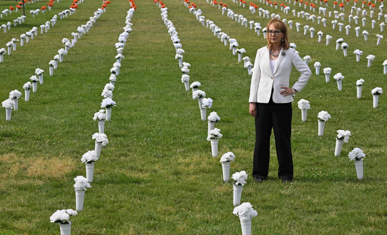 La excongresista de Arizona Gabby Giffords es una voz autorizada para hablar sobre la violencia perpetrada con armas de fuego.
<br>