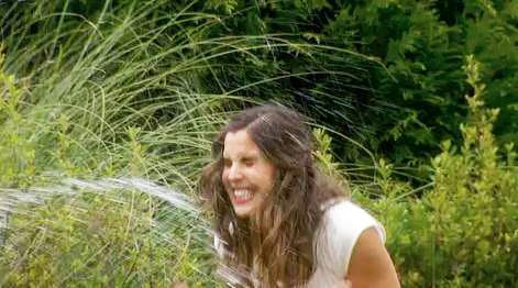 Empapó a Roxana. Seguramente ya tiene una nueva enemiga.