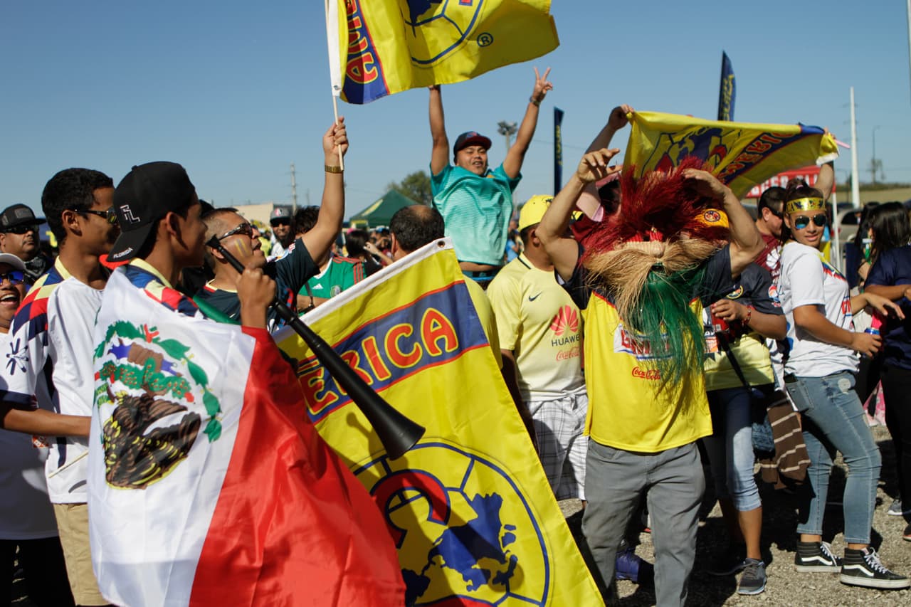 Los fans de las Águilas disfrutaron de un gran partido, pero la fiesta se vivió también previo al encuentro. Mira como vivieron esta increíble experiencia.