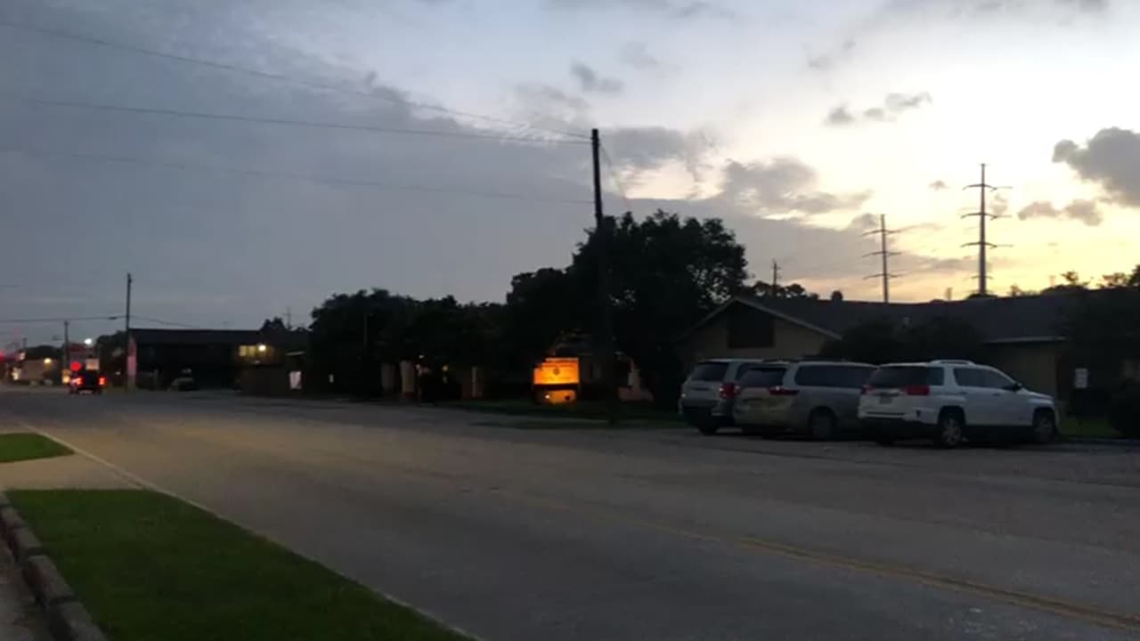 La investigación inició el 10 de junio tras reportarse los primeros casos de
<b><a href="https://www.univision.com/local/houston-kxln/hay-evidencia-de-que-el-coronavirus-ha-mutado-nuevamente-y-es-mas-contagioso-director-de-salud-de-houston">coronavirus </a></b>