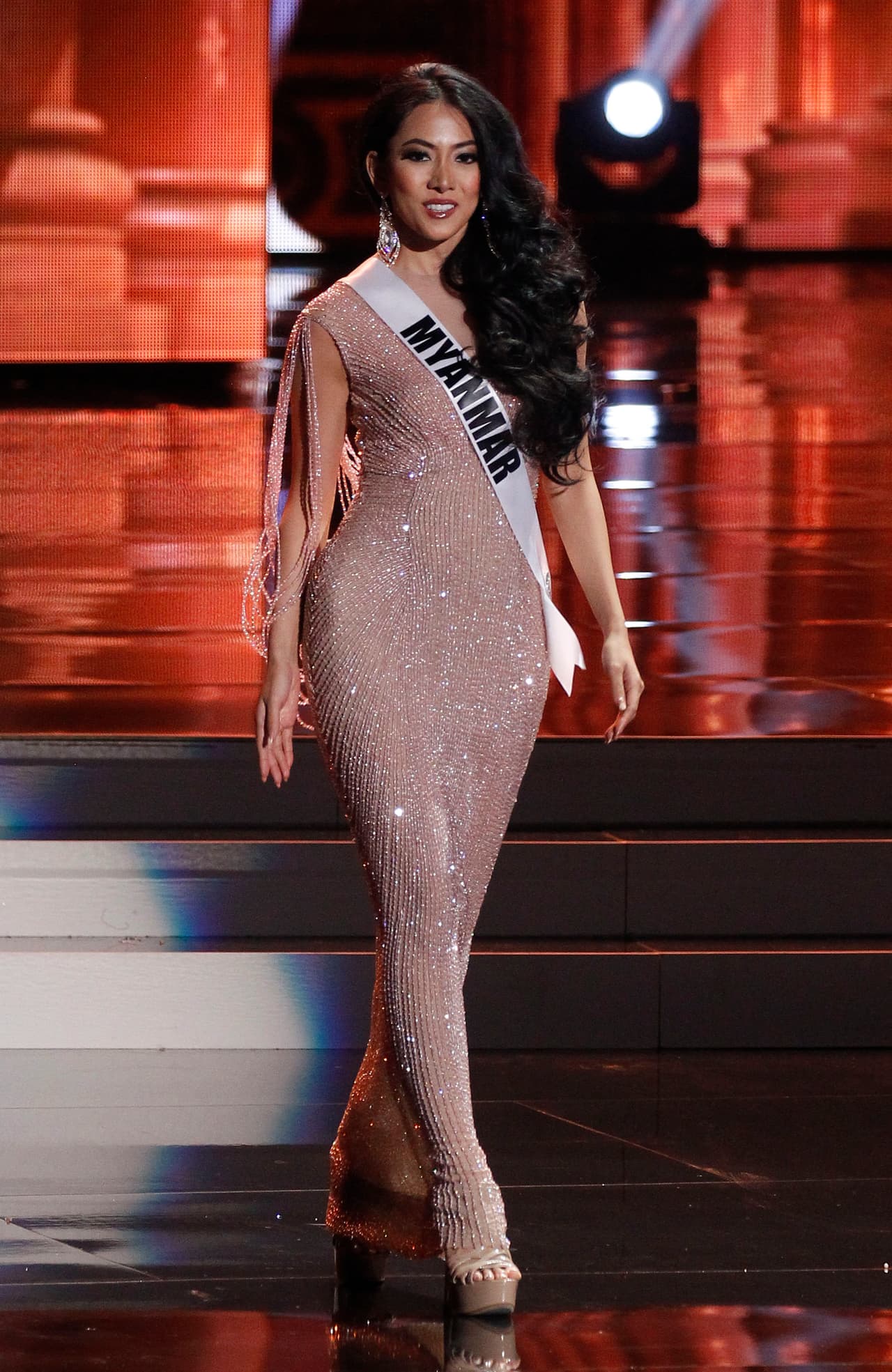 Miss Myanmar, May Thaw