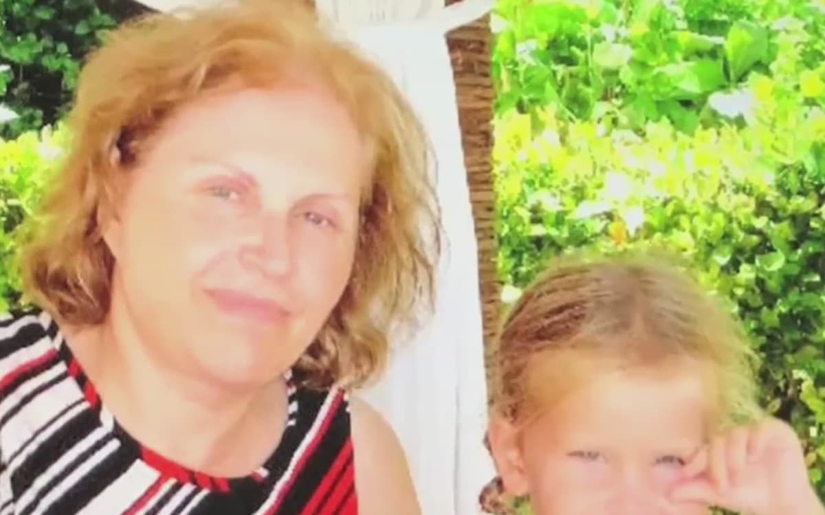 Nicole, una de las hijas mayores de Alan, ya conoció a su abuelita en su faceta de maestra, y es que contó que la jovencita se apoyó con ella en uno de los exámenes más complicados que ha tenido, del cual salió victoriosa.