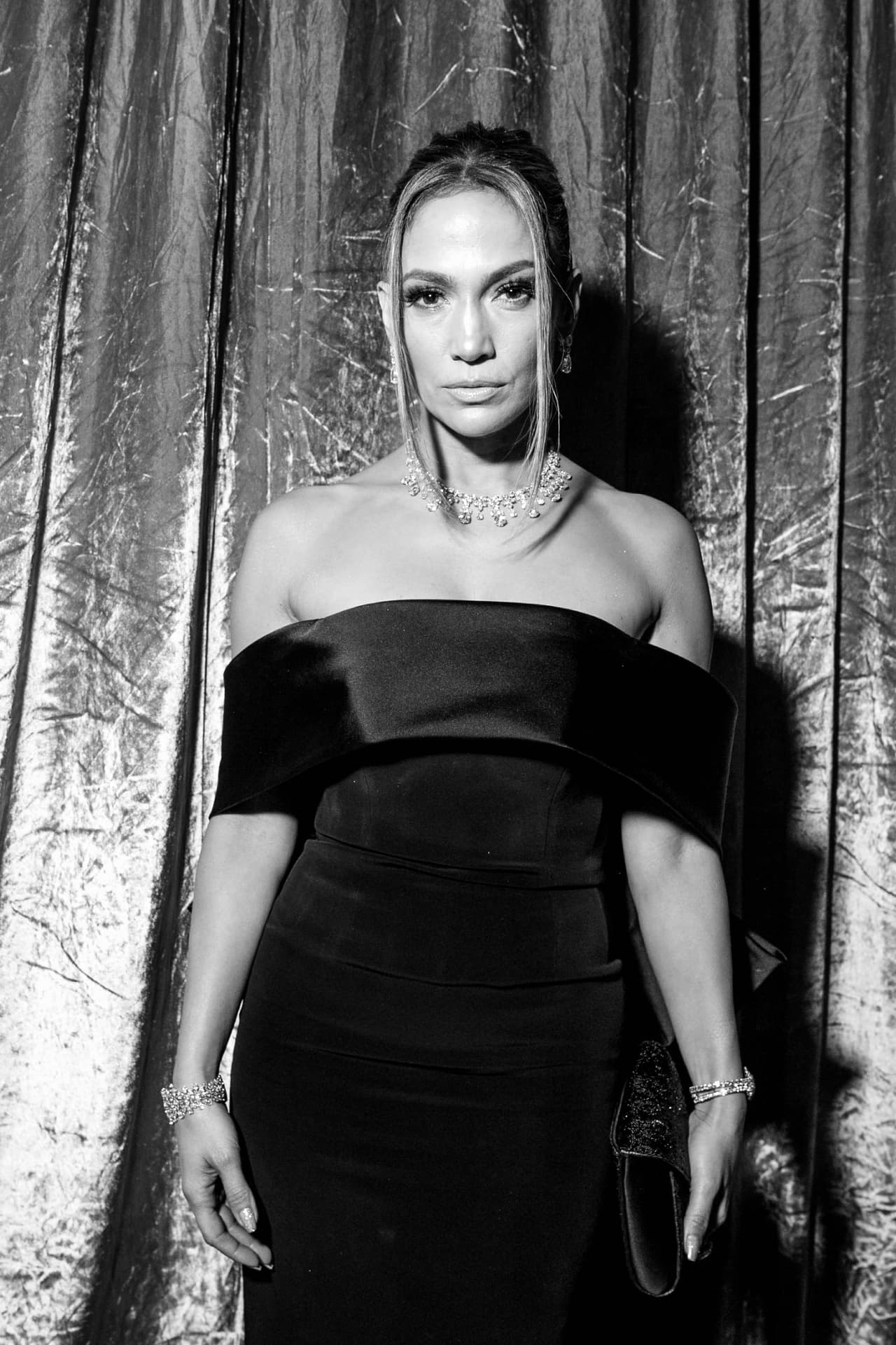 Agregó que tanto su prometido como sus hijos y su madre "estarán observando. Todos estarán en el estadio" para verla en su actuación de seis minutos, en la que presentará más canciones y bailarines de los que ha habido en la historia del Super Bowl, según reveló 
<a href="https://www.goodmorningamerica.com/culture/story/jennifer-lopez-shakira-promote-unity-diversity-super-bowl-68647929" target="_blank">Good Morning América</a>.