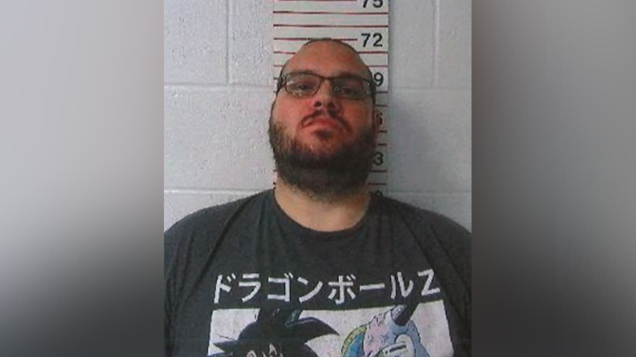 Thomas J. Manno, de 39 años, de Shippenville, Pennsylvania.