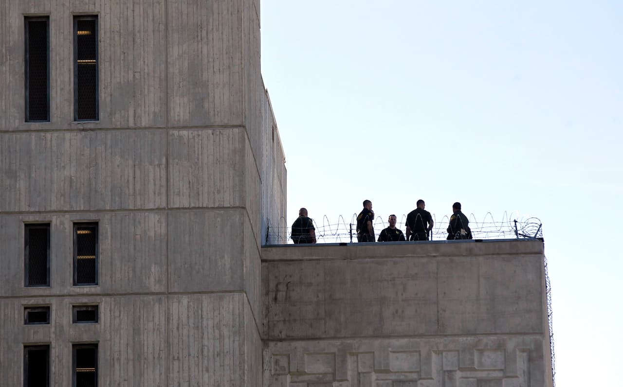 Condado de Orange pagará $480,000 por retraso en el tratamiento de reclusa que abortó