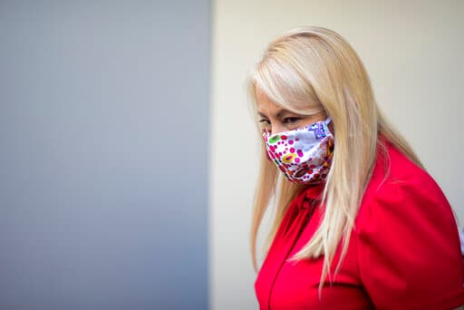 Gobernadora recibirá la visita del contraalmirante Peter J. Brown ante la temporada de huracanes 2020