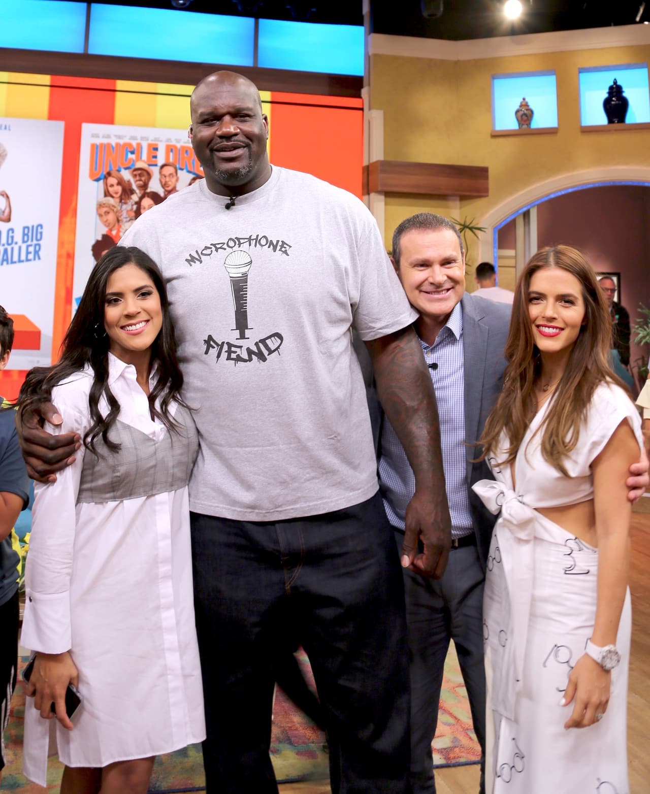 La foto del recuerdo no podía faltar, y hasta a Claudia Álvarez le tocó posar con esta gran estrella del baloncesto.