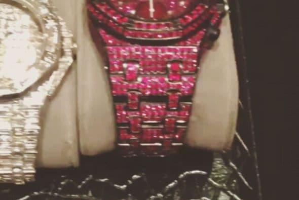 Según el diario El Universal, aunque las autoridades dicen que las fotografías y los mensajes en redes sociales no forman parte de pruebas oficiales, podrían ser incluidos en el expediente que se abra de Zambada Imperial.