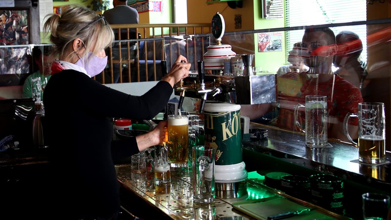 El Paso pide extender medidas de restricción por el aumento de casos de coronavirus