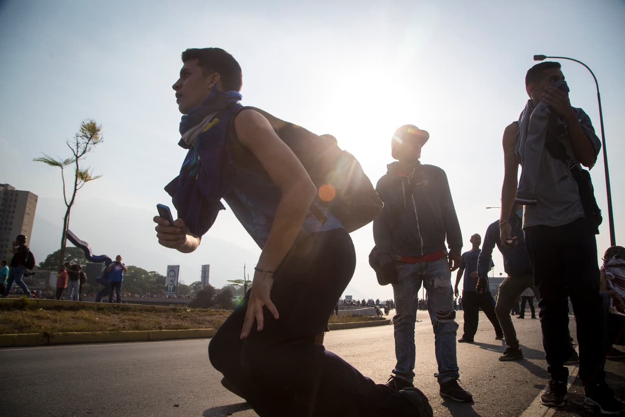 Previamente, el secretario de Estado de Estados Unidos, Mike Pompeo, dijo que el gobierno de Estados Unidos sostiene la iniciativa de Guaidó. Pompeo tuiteó que Washington “apoya plenamente” el llamado para iniciar la 'Operación Libertad'.