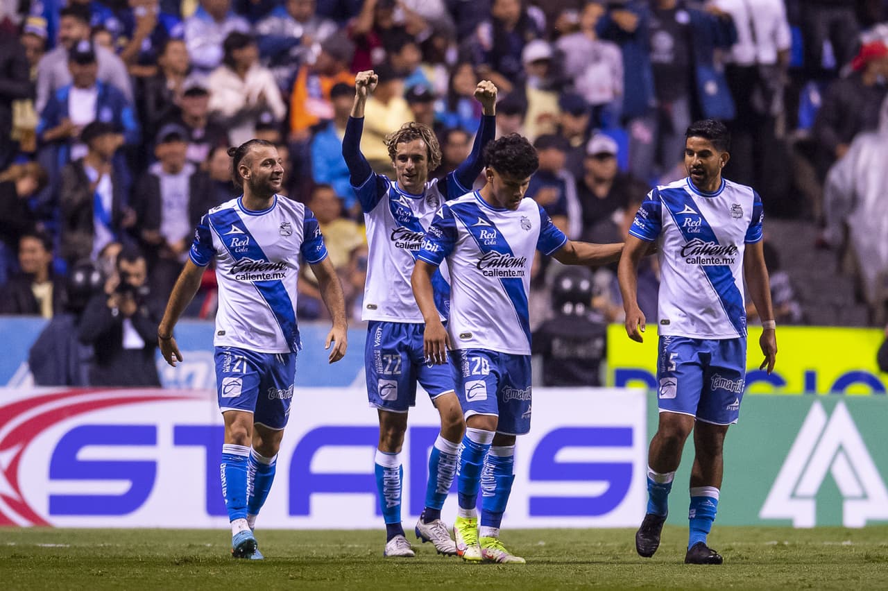 América aplastó 1-6 al Puebla en la ida de los Cuartos de Final con doblete de Henry Martín y goles de Diego Valdés, Alejandro Zendejas, Brian Rodríguez y Federico Viñas.