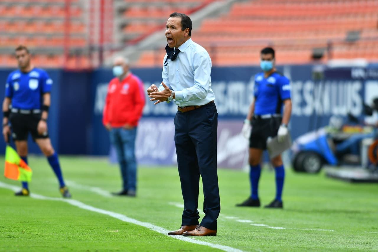 El 'Profe' Cruz debutó con derrota al frente del Necaxa ante el San Luis.