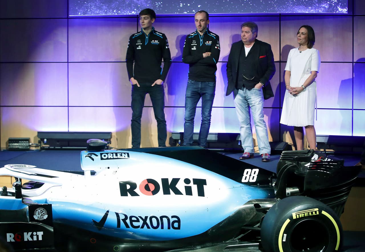 Williams es el tercer equipo que presenta su auto después de
<a href="https://www.univision.com/deportes/formula-1/haas-presento-su-nuevo-auto-para-el-2019-con-un-guino-a-la-melancolia-de-lotus-fotos">Haas F1 Racing</a> y la
<a href="https://www.univision.com/deportes/formula-1/toro-rosso-presento-su-auto-para-la-temporada-2019-de-la-formula-1-fotos"> Scuderia Toro Rosso.</a>