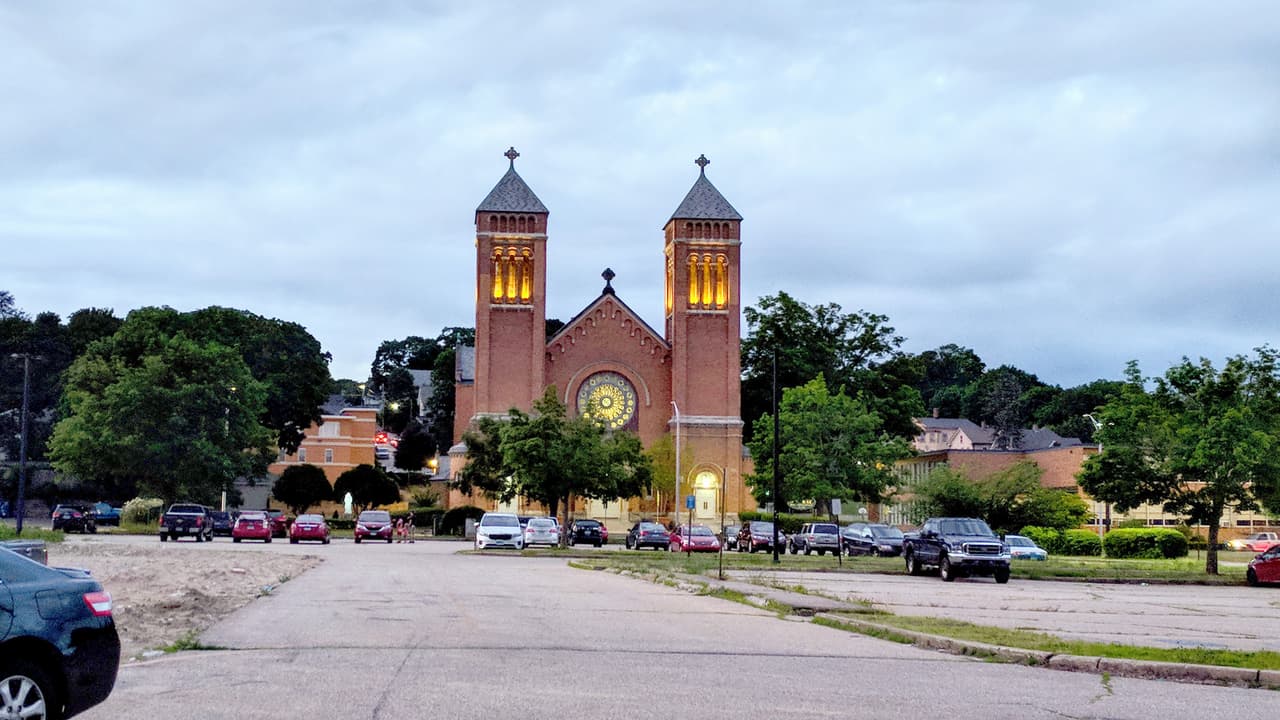 <b>Puesto 21. Willimantic, Connecticut. Tasa de pobreza: 29.9% (estado: 10.1%). </b>Ingreso medio por hogar: 33,564 dólares (estado: 73,781). Valor medio de la vivienda: 140,400 dólares (estado: 270,100). Población: 17,550.