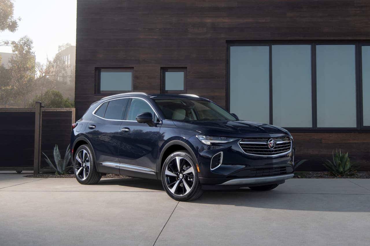 La Buick Envision 2021 ya está disponible en los concesionarios de Estados Unidos con un precio inicial de 32,995 dólares incluyendo gastos de destino.