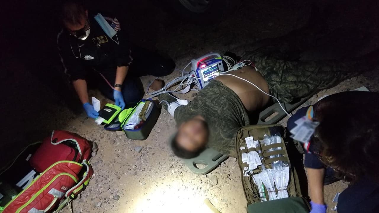 Hallan a salvadoreño en grave estado de deshidratación en el desierto de Arizona