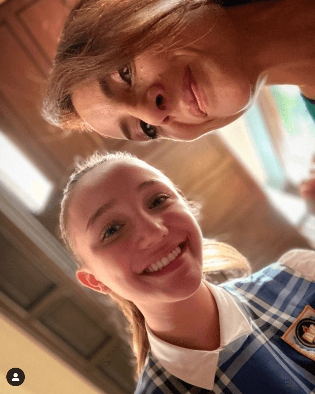 Marisol del Olmo, actriz que interpreta a su madre en el melodrama, coincide en esta disposición que Nina dice tener para aprender.