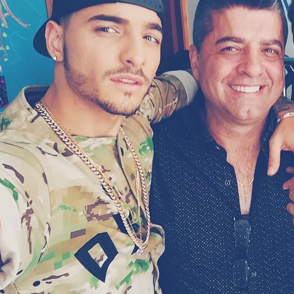 Ahora ya convertido en todo un hombre y muy exitoso, Maluma agradece el apoyo de su familia por acompañarlo en este sueño.