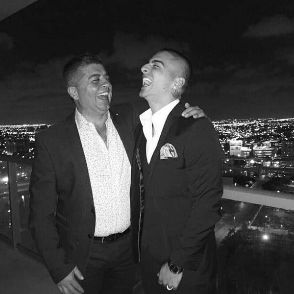 Padre e hijo son como mejores amigos y Maluma siempre recibe los mejores consejos de su papi.