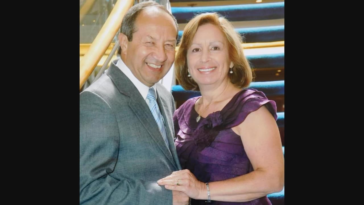 Uno de los principales reencuentros que logró Muñoz fue el que lo llevó hasta su esposa, la primera muchacha de la que se enamoró.