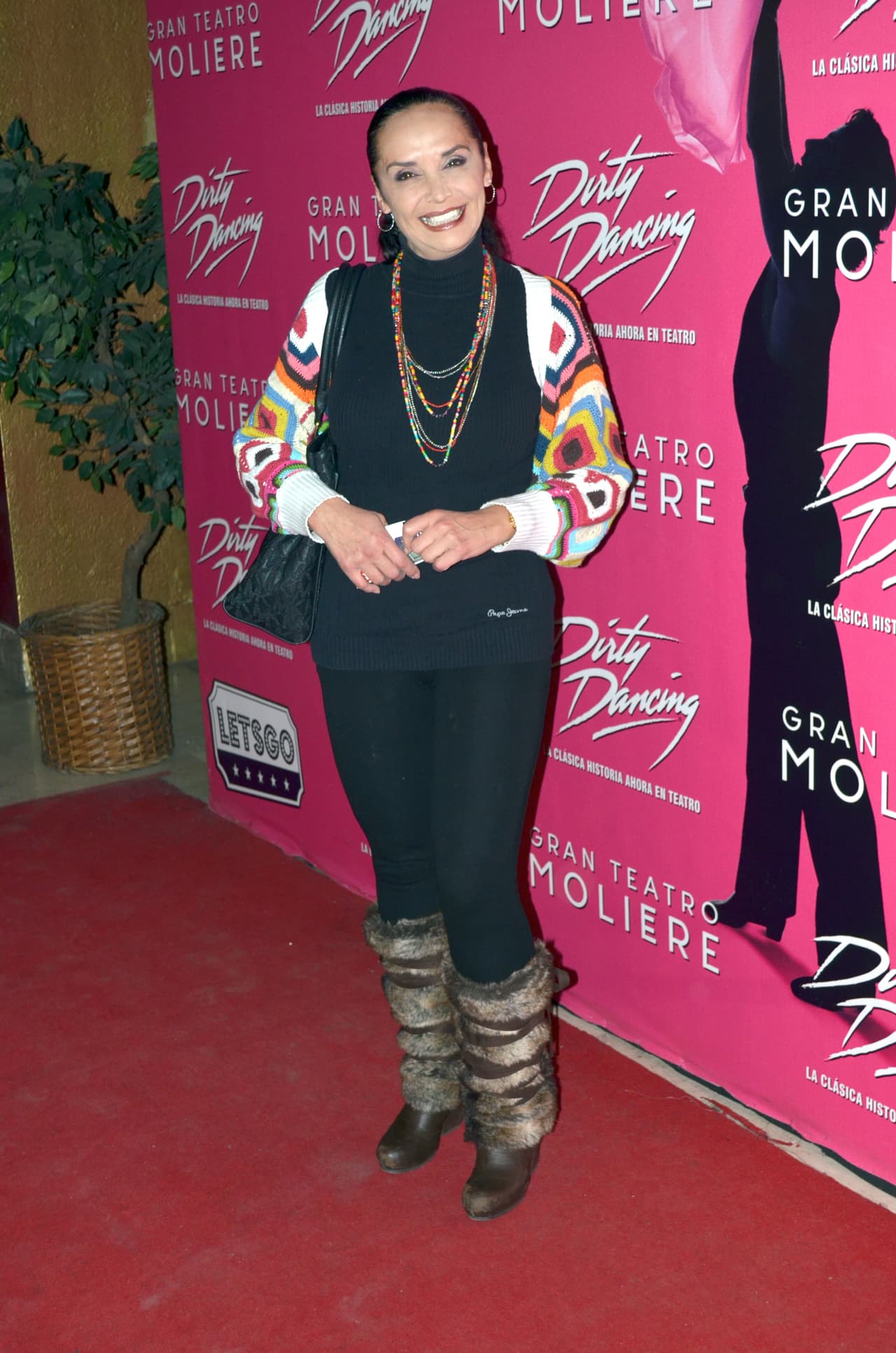 Se le cuestionó si peleará legalmente para recuperar el valor de ese seguro. "No había manera de peleárselo, se lo quedó".
<br>