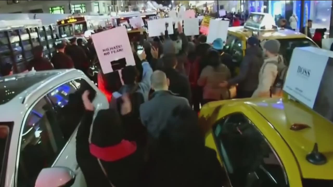 Las protestas contra Donald Trump no se detienen; decenas de ciudades se manifestaron contra el presidente electo