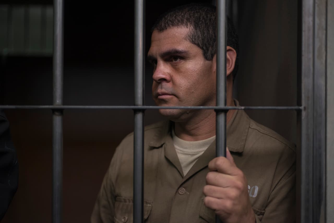 En el sexenio de 1988 a 1994 se orquestó el asesinato del cardenal de Guadalajara, Juan Jesús Posadas Ocampo y se logró la captura de ‘
<b><a href="http://www.univision.com/series/el-chapo/marco-de-la-o-es-joaquin-el-chapo-guzman-en-el-chapo" target="_blank">El Chapo</a></b>’ (1993).