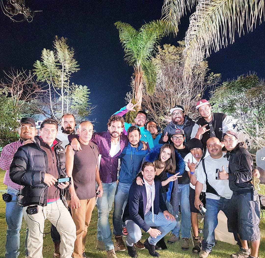 La nueva novela de
<a href="http://www.univision.com/temas/cristian-de-la-fuente"><b>Cristián</b></a> tiene como título
<i>En tierras salvajes</i> y gran elenco forma parte de este proyecto, entre los que destacan
<a href="http://www.univision.com/temas/cesar-evora"><b>César Évora</b></a>,
<a href="http://www.univision.com/temas/ninel-conde"><b>Ninel Conde</b></a>,
<a href="http://www.univision.com/temas/daniela-romo"><b>Daniela Romo</b></a>,
<a href="http://www.univision.com/temas/lisardo"><b>Lisardo</b></a>, entre otros.