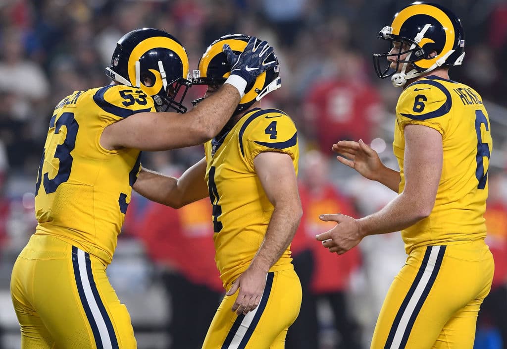 Los aficionados a la NFL en las redes sociales se volvieron locos con este partido que fue como las viejas peleas de los pesos completos, intercambiando cañonazos uno tras otro.