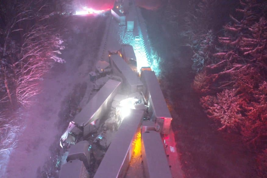 La tormenta del miércoles provocó condiciones peligrosas en las carreteras. En el centro de Pensilvania, esas condiciones llevaron a una acumulación mortal.