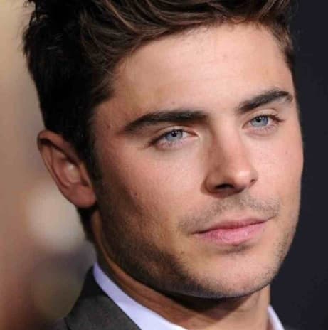 Otro famoso que ha luchado contra el duro mundo de las adicciones a causa de su agitado ritmo de trabajo y su temprano inicio en el mundo del espectáculo es Zack Efron, quien en 2013 estuvo internado en una clínica de rehabilitación (aunque lo aceptó hasta un año después): "Es una lucha interminable, estaba bebiendo mucho; demasiado".