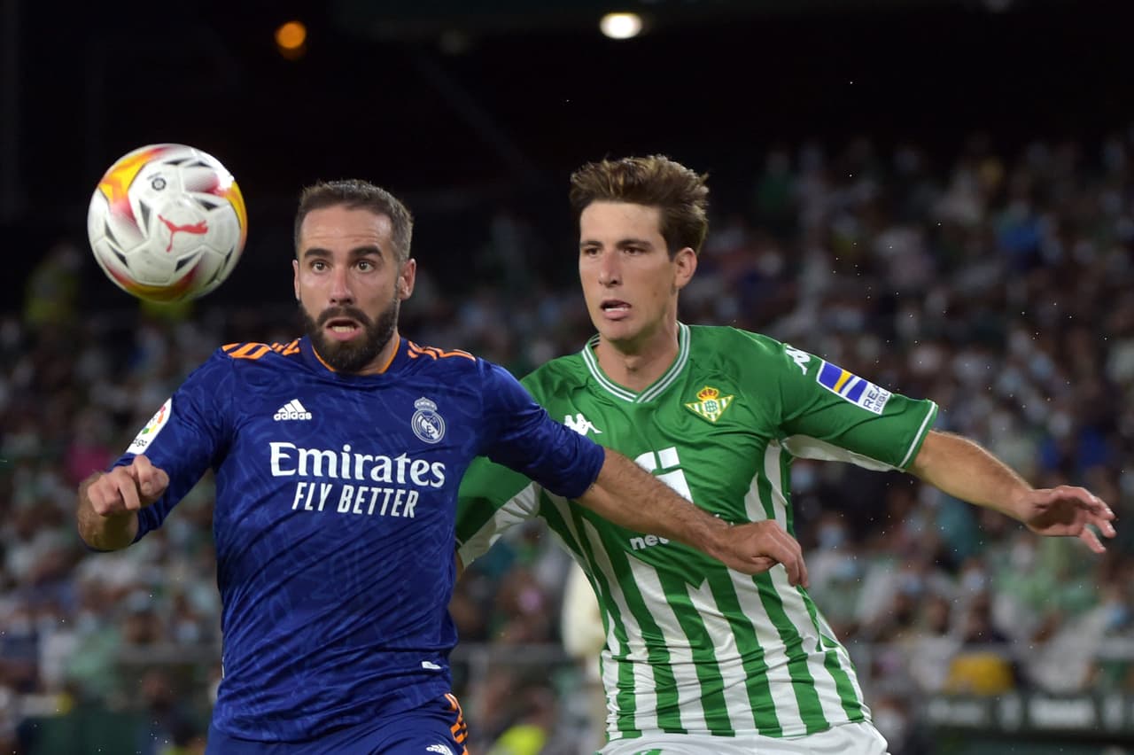 Real Madrid sacó los tres puntos en su visita al Betis en un encuentro con emociones hasta el último minuto.