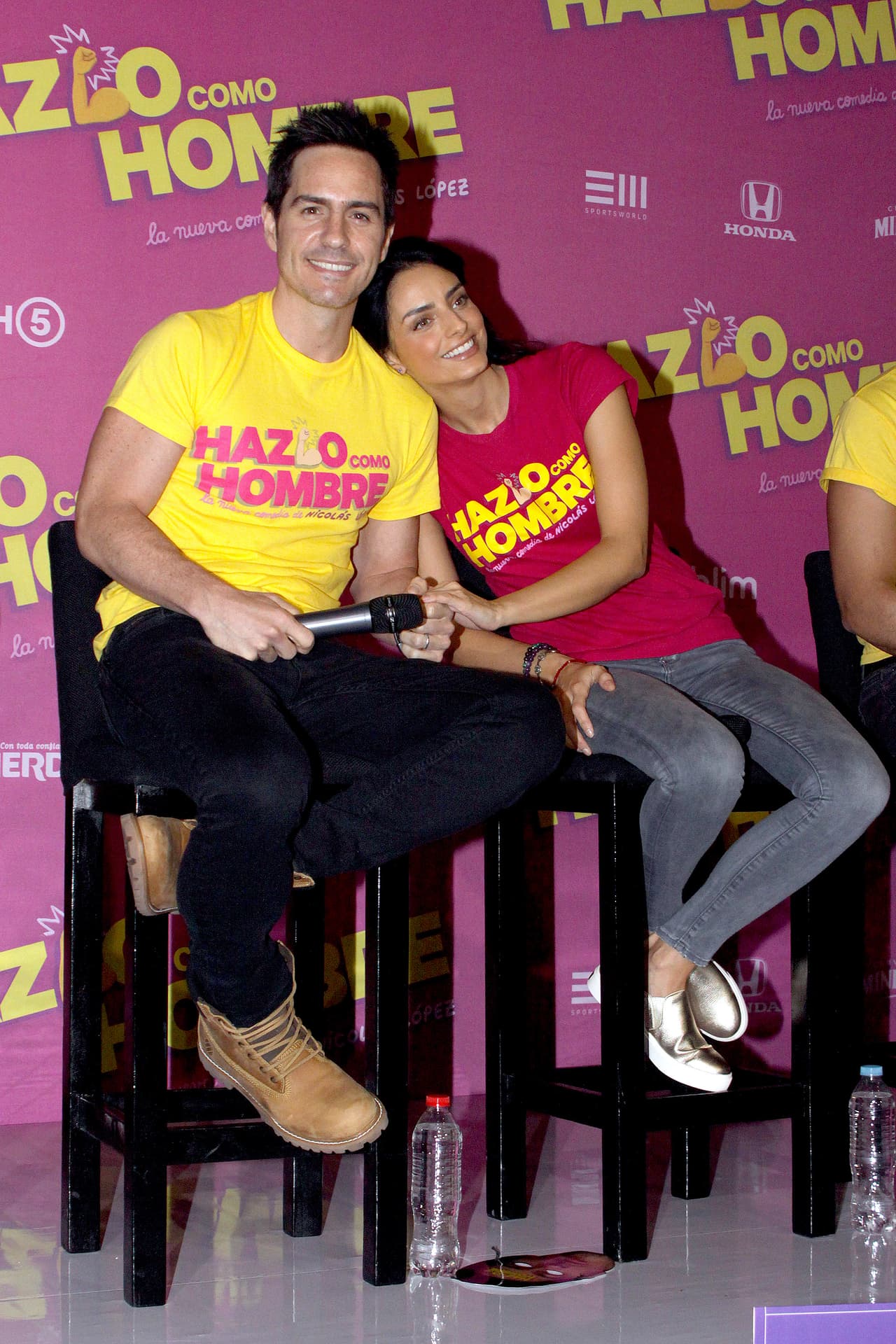 "Acabo esta serie y de verdad que 
<b>me quiero ir a descansar lo más posible</b>, un buen rato. Voy a aprovechar el embarazo como un buen pretexto", declaró la actriz.