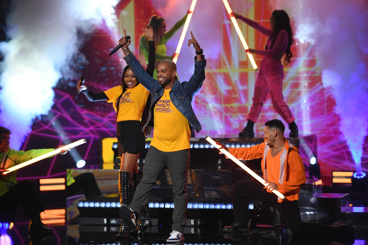 Arana Lemus y José Figueroa también se unieron a la Batalla de Canto y lo hicieron con todo el 'flow', pues interpretaron el tema 'Dura' de Daddy Yankee.