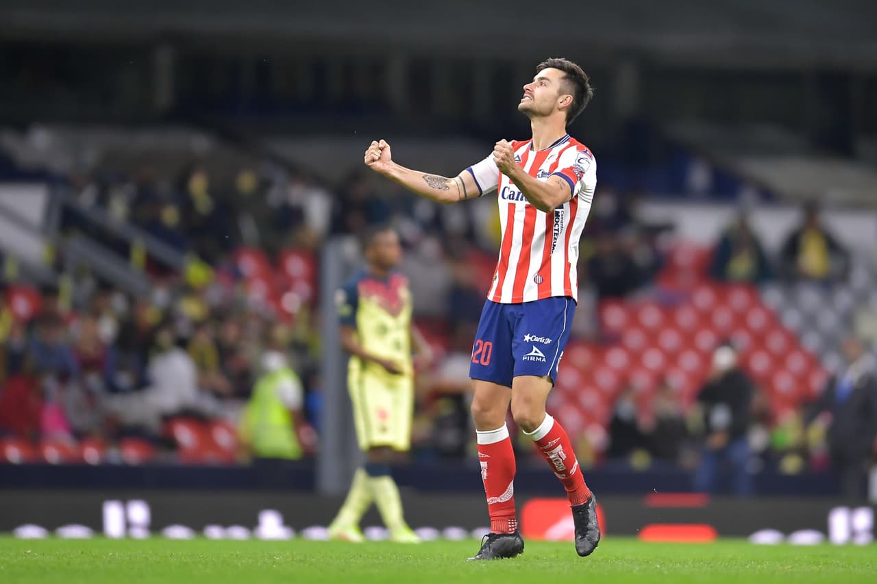 Atlético de San Luis le dio un ‘baile’ al América y lo estaba goleando con tantos de Bilbao, Hernández y Berterame, pero en los últimos minutos las Águilas tuvieron una reacción que no alcanzó gracias a los goles de Roger y Henry.
<br>