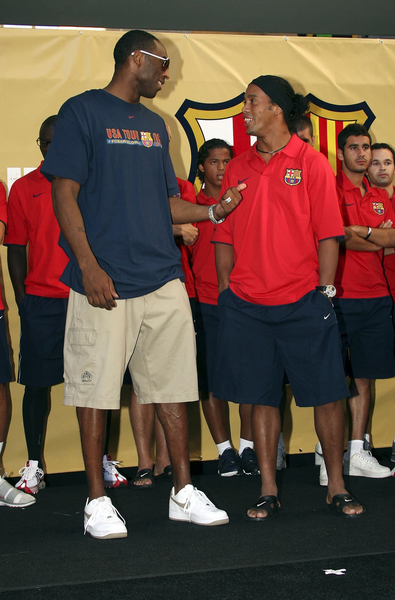 Kobe y Ronaldinho durante una gira del Barcelona en EEUU en 2006.