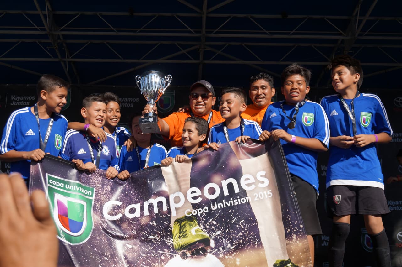 Fútbol, familia y mucha diversión en la Copa Univision Los Ángeles