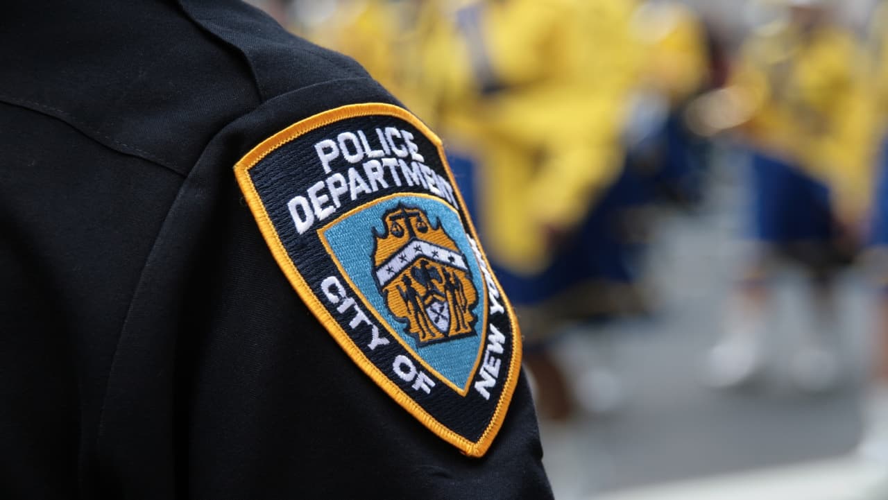 Cadete del NYPD es acusado de agresión sexual contra una menor de 17 años