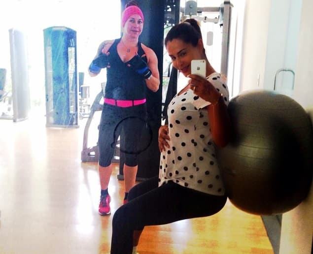 Era muy aplicada en sus sesiones de pilates y no se descuidó para nada.