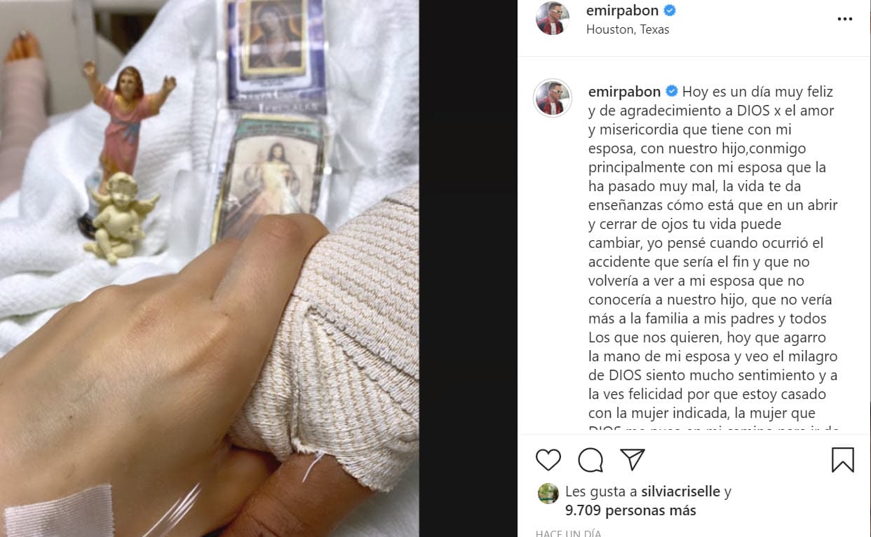 "Es un día muy feliz y de agradecimiento a Dios por el amor y
<b><a href="https://www.instagram.com/p/CQkKRX9hb7W/" target="_blank"> misericordia que tiene con mi esposa</a></b>, con nuestro hijo, conmigo. Principalmente con mi esposa que la ha pasado muy mal", escribió el cantante en su cuenta de Instagram el sábado 26 de junio junto a esta foto de la mano de Stefanía de Aranda, quien fue atendida en Houston, Texas. 
<br>