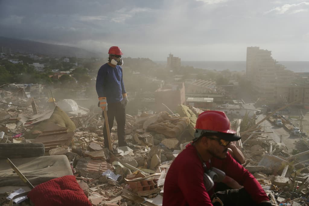 La búsqueda de desaparecidos se intensifica con desesperación en Venezuela