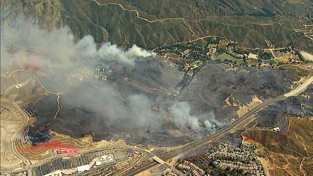 Zona afectada de Santa Clarita por el incendio #PlaceritaFire.