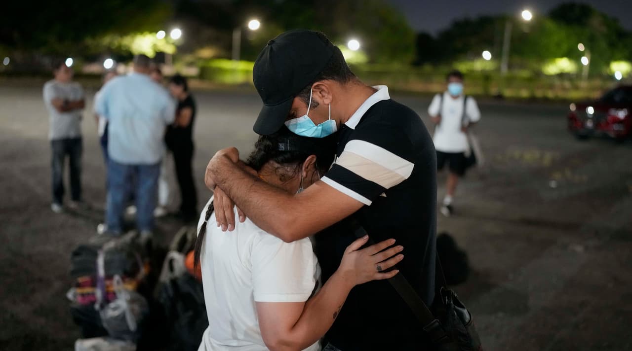 Alertan sobre fraude migratorio en Los Ángeles: Notarios estafan a inmigrantes haciendo funciones de abogados