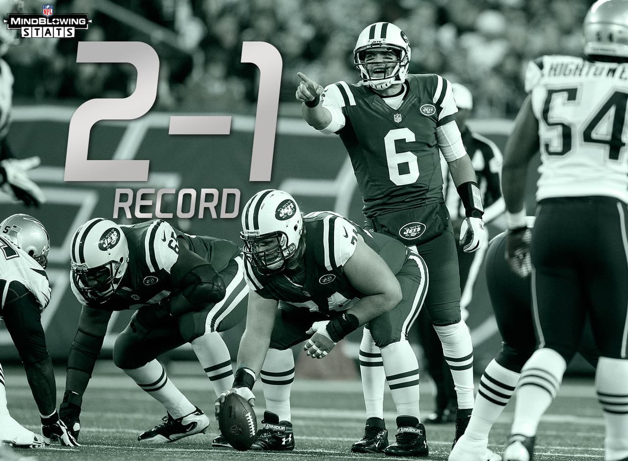 4.- Reputación injusta.- Aunque Mark Sánchez y Thanksgiving siempre estarán asociados con el 'Butt Fumble' de la temporada 2012, Sánchez tiene marca ganadora en tres partidos como titular en Thanksgiving (2-1). En aquella terrible derrota por 49-19 ante los Patriots, los números de Sánchez fueron bueno al completar 26 de 36 pases para 301 yardas, un touchdown y una intercepción con un rating de pasador de 94.8 puntos.