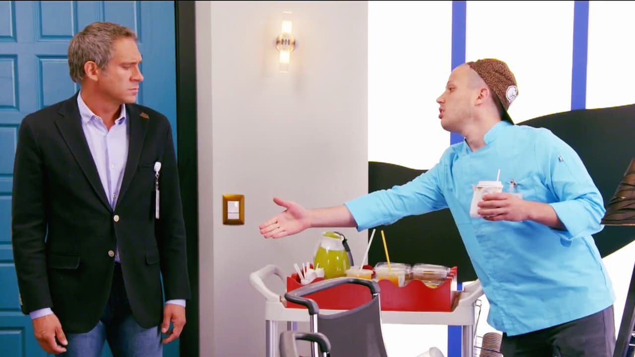 Pero hay más problemas, 'El Chanclas' está planeando algo contra Icónika.