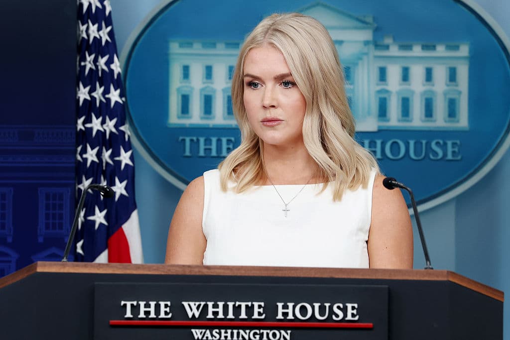 ICE arrestó a un familiar de la secretaria de prensa de la Casa Blanca, Karoline Leavitt